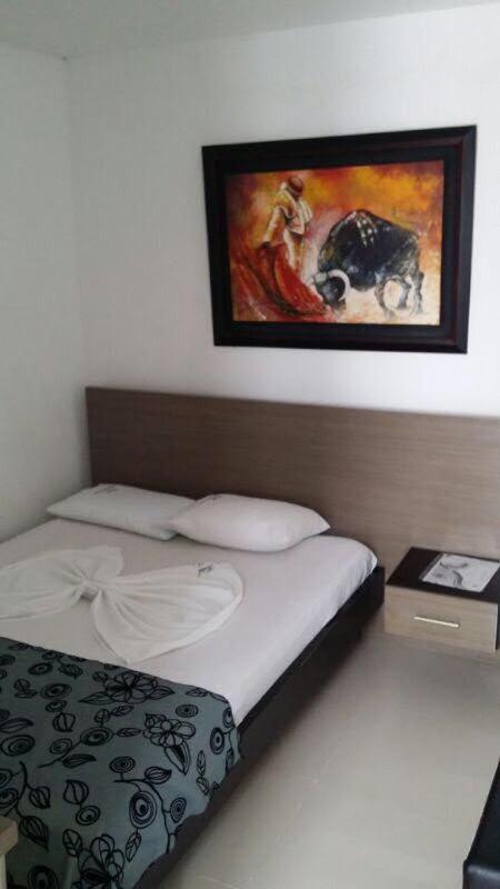 Hotel Madrid Deluxe Neiva Нейва Экстерьер фото